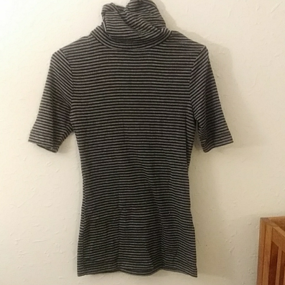 Grey turtleneck with black stripes